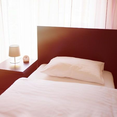 Hotel - Pension Vesta บัดเอลสเตอร์ ภายนอก รูปภาพ