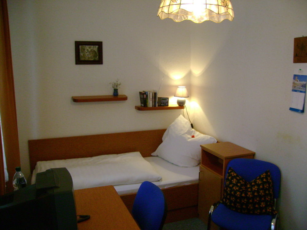 Hotel - Pension Vesta บัดเอลสเตอร์ ภายนอก รูปภาพ