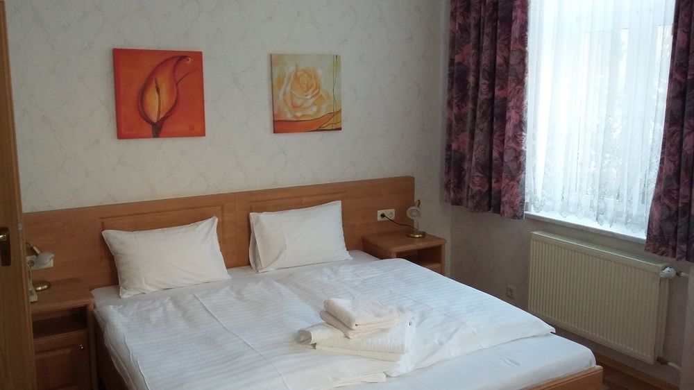 Hotel - Pension Vesta บัดเอลสเตอร์ ภายนอก รูปภาพ