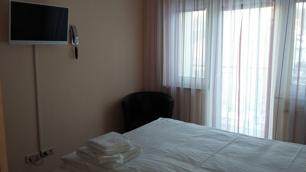 Hotel - Pension Vesta บัดเอลสเตอร์ ภายนอก รูปภาพ