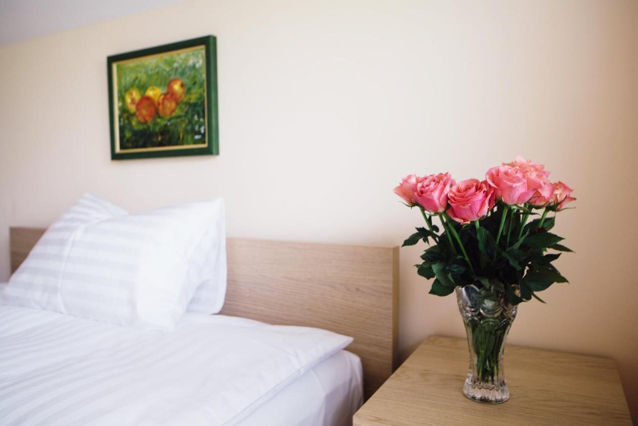 Hotel - Pension Vesta บัดเอลสเตอร์ ภายนอก รูปภาพ